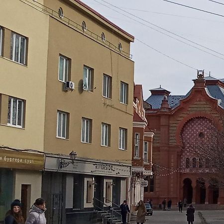 Затишна Двокімнатна Квартира В Самому Серці Ужгорода Uzhhorod Εξωτερικό φωτογραφία